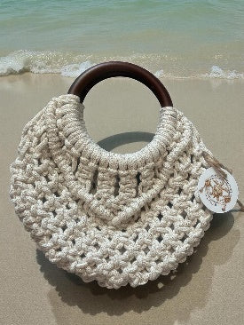 Cartera redonda de hilo